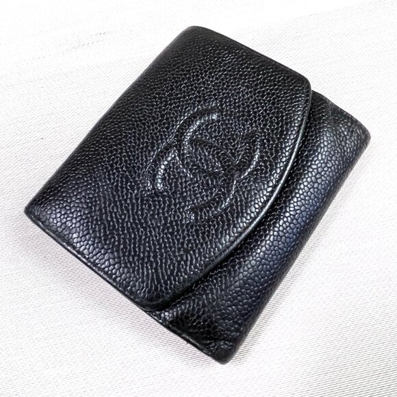 Chanel black caviar leather CC Logo trifold wallet on chain - Picture 9 of 13